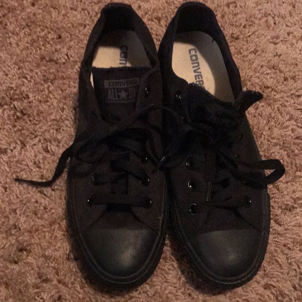 Black converse